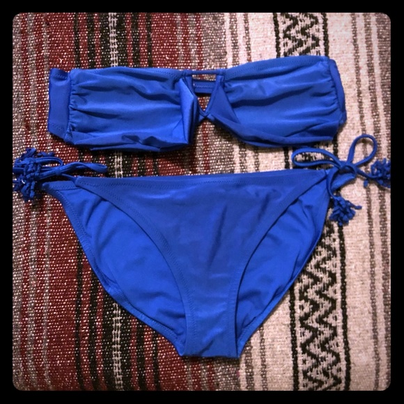 Xhilaration Other - 🛑4/$5! Xhilaration blue frilly bandeau bikini